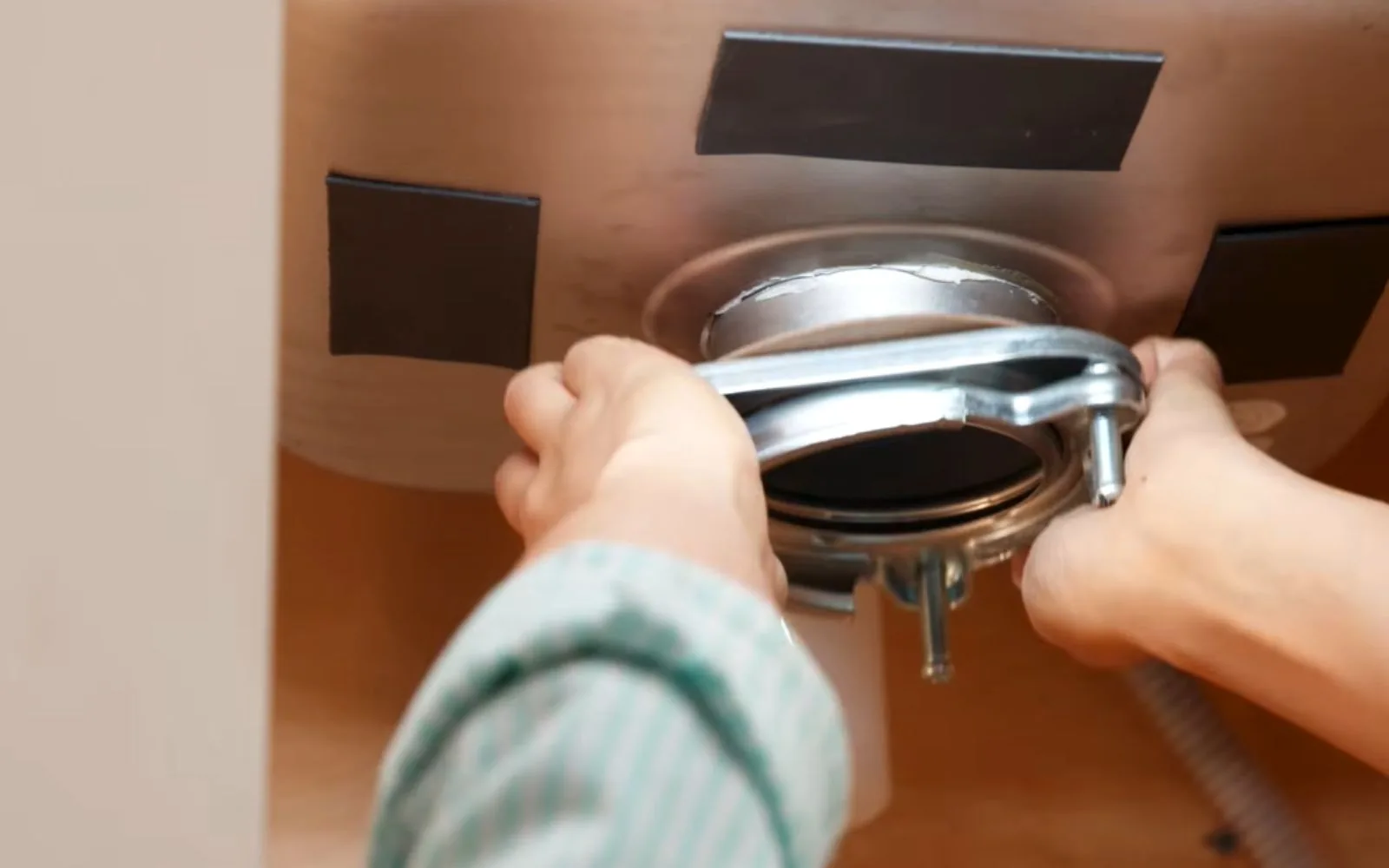 Garbage Disposal Repair & Installation in Pasadena, TX